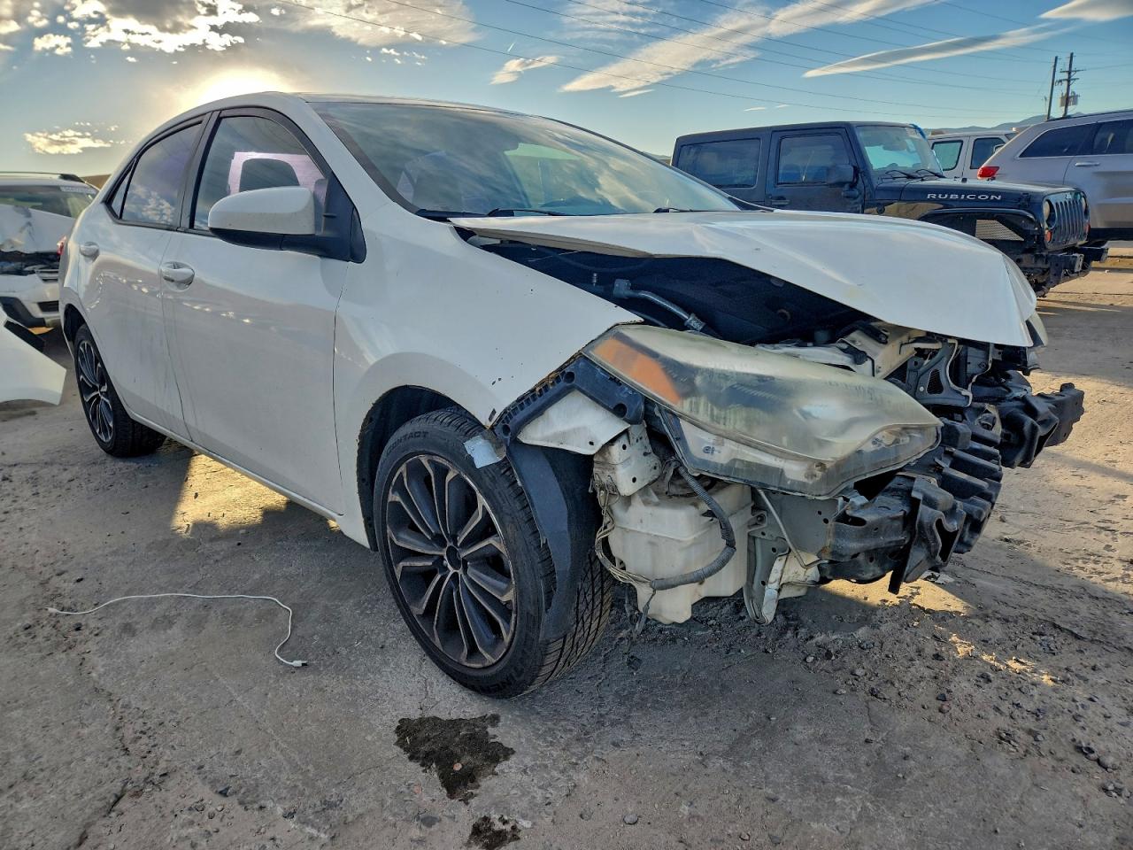 Toyota Corolla L Image 2