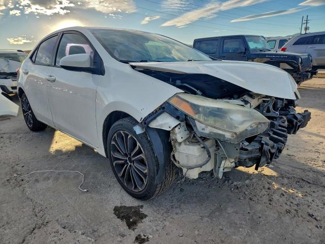 Toyota Corolla L Image 2