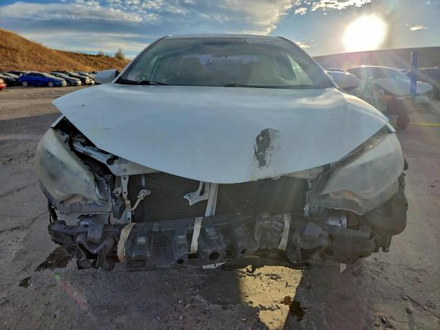 Toyota Corolla L Image 12