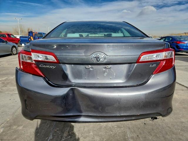 Toyota Camry L Image 8