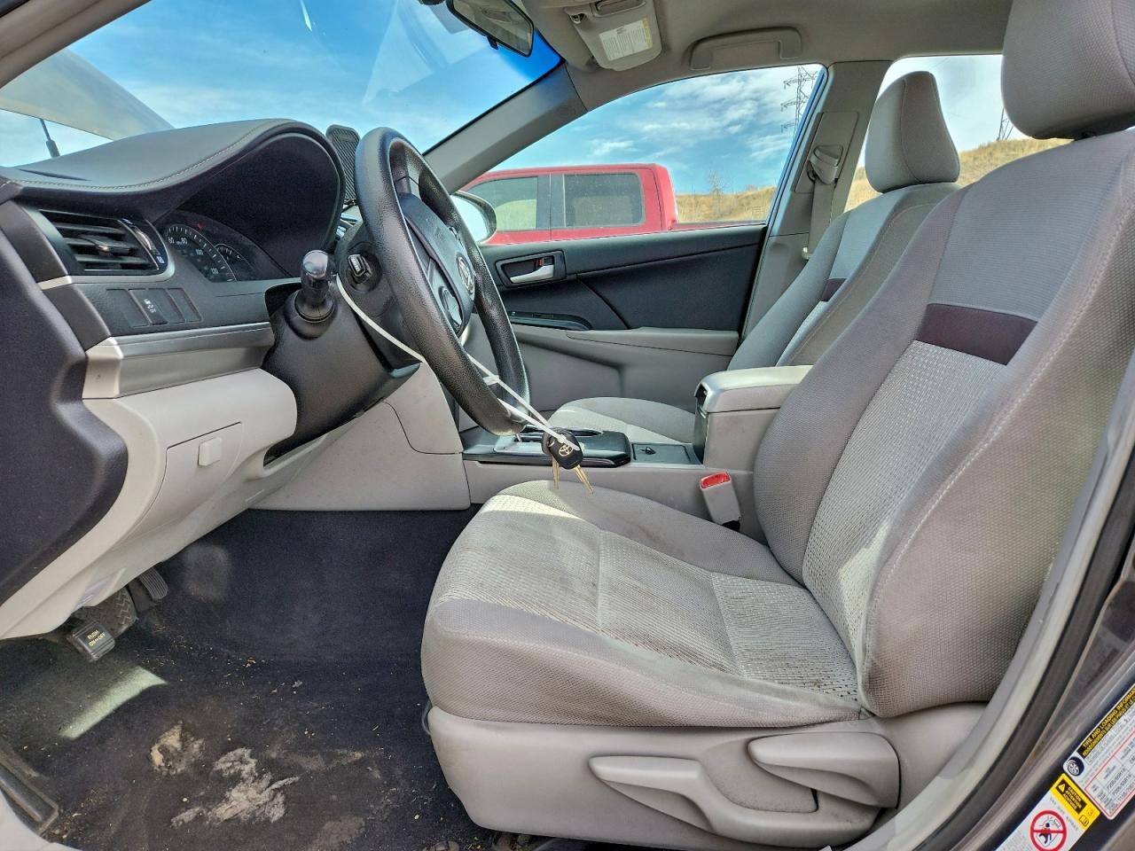 Toyota Camry L Image 5