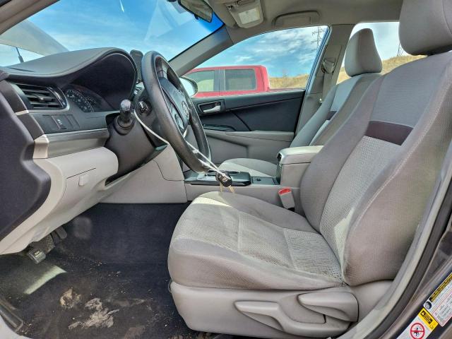 Toyota Camry L Image 5