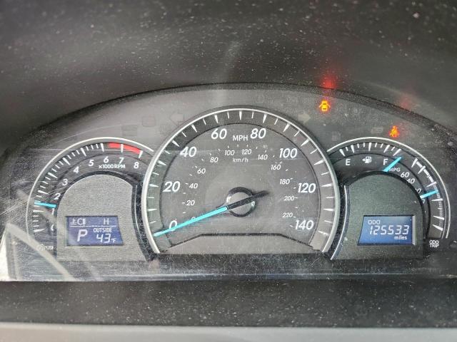 Toyota Camry L Image 10