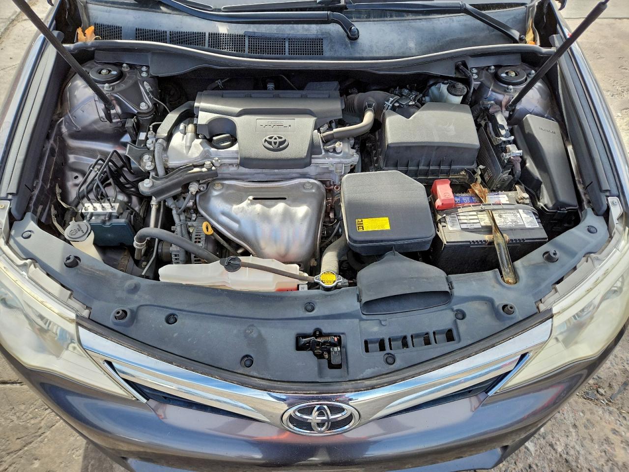 Toyota Camry L Image 4