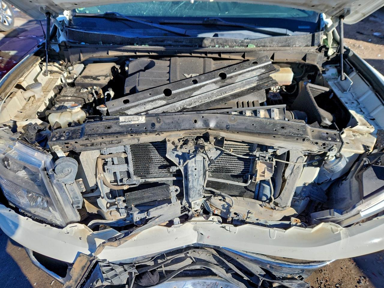 Nissan Titan S Image 10