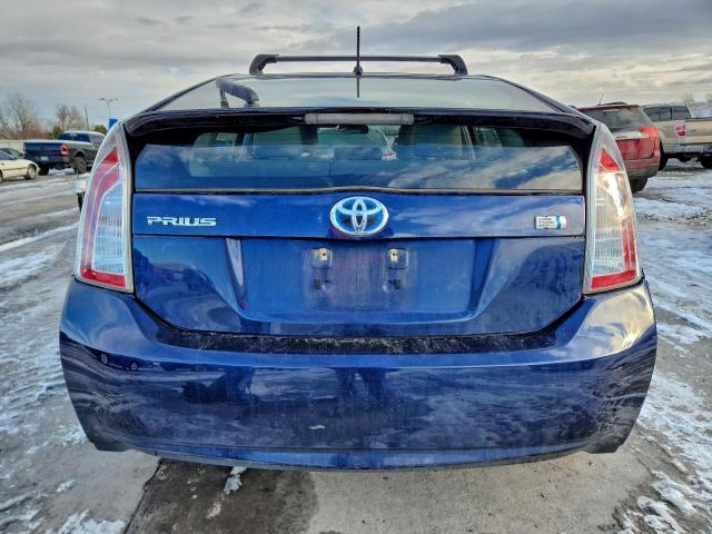 Toyota Prius Image 10