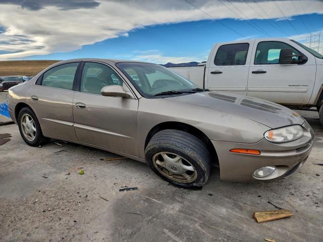 Oldsmobile Aurora 4.0 Image 3