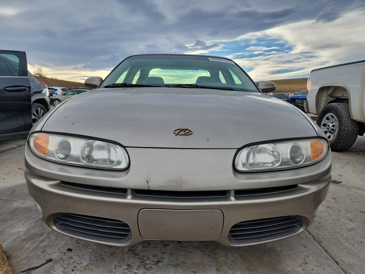 Oldsmobile Aurora 4.0 Image 2
