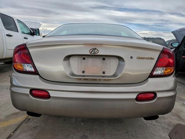 Oldsmobile Aurora 4.0 Image 10
