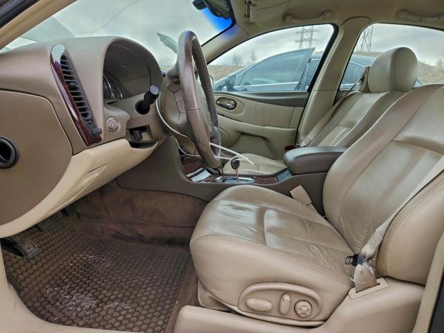 Oldsmobile Aurora 4.0 Image 4