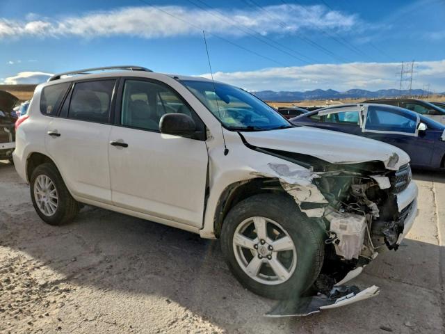 Toyota RAV4 Image 12