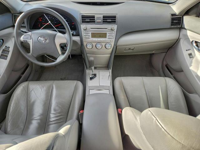 Toyota Camry Base Image 11