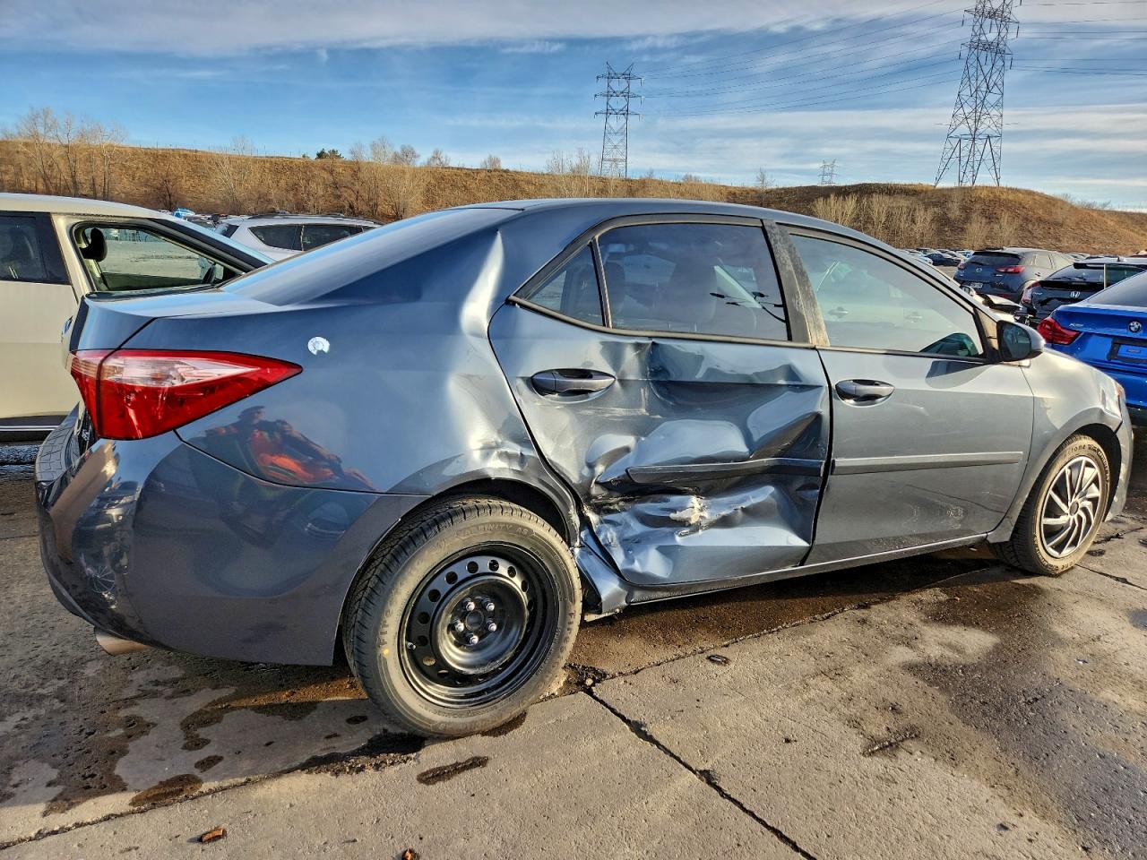 Toyota Corolla L Image 5