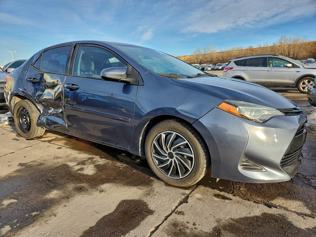 Toyota Corolla L Image 6