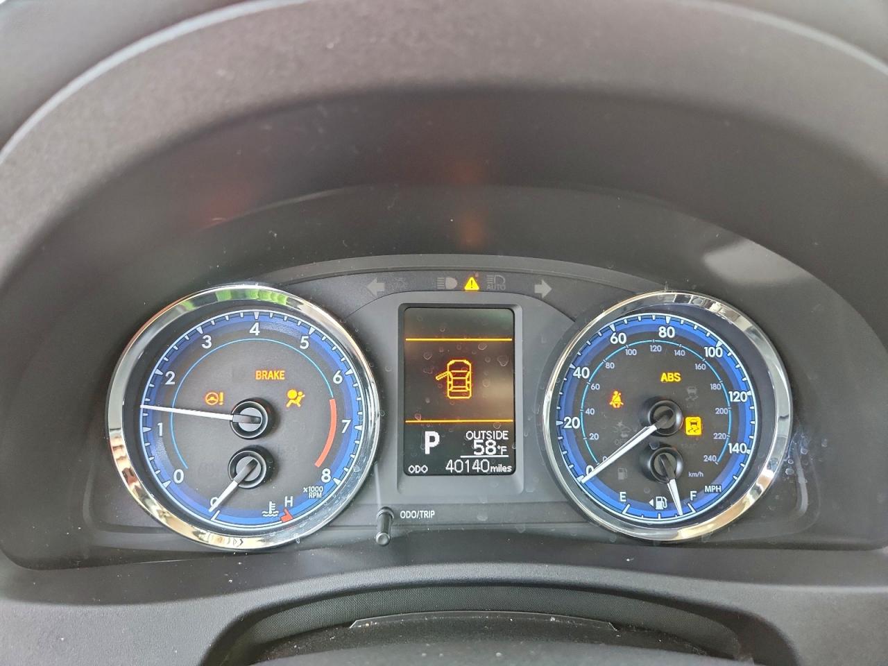 Toyota Corolla L Image 13