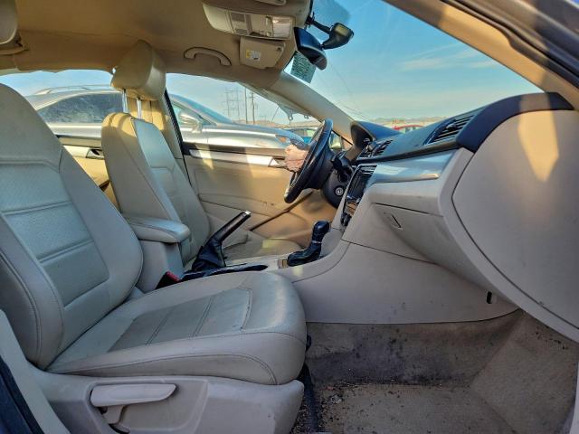 Volkswagen Passat Se Image 7