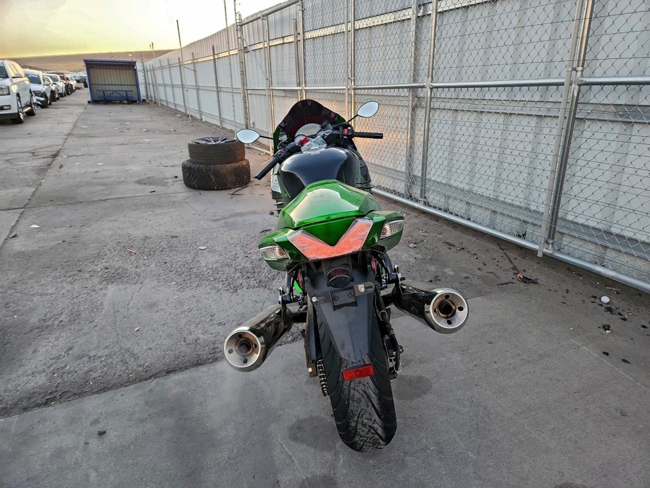 Kawasaki Zx1400 C C Image 3
