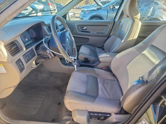 Volvo S70 Base Image 7