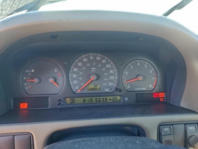 Volvo S70 Base Image 6