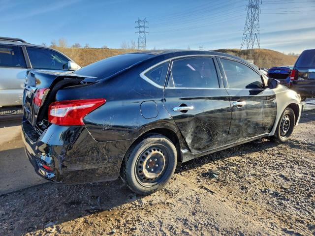 Nissan Sentra S Image 2