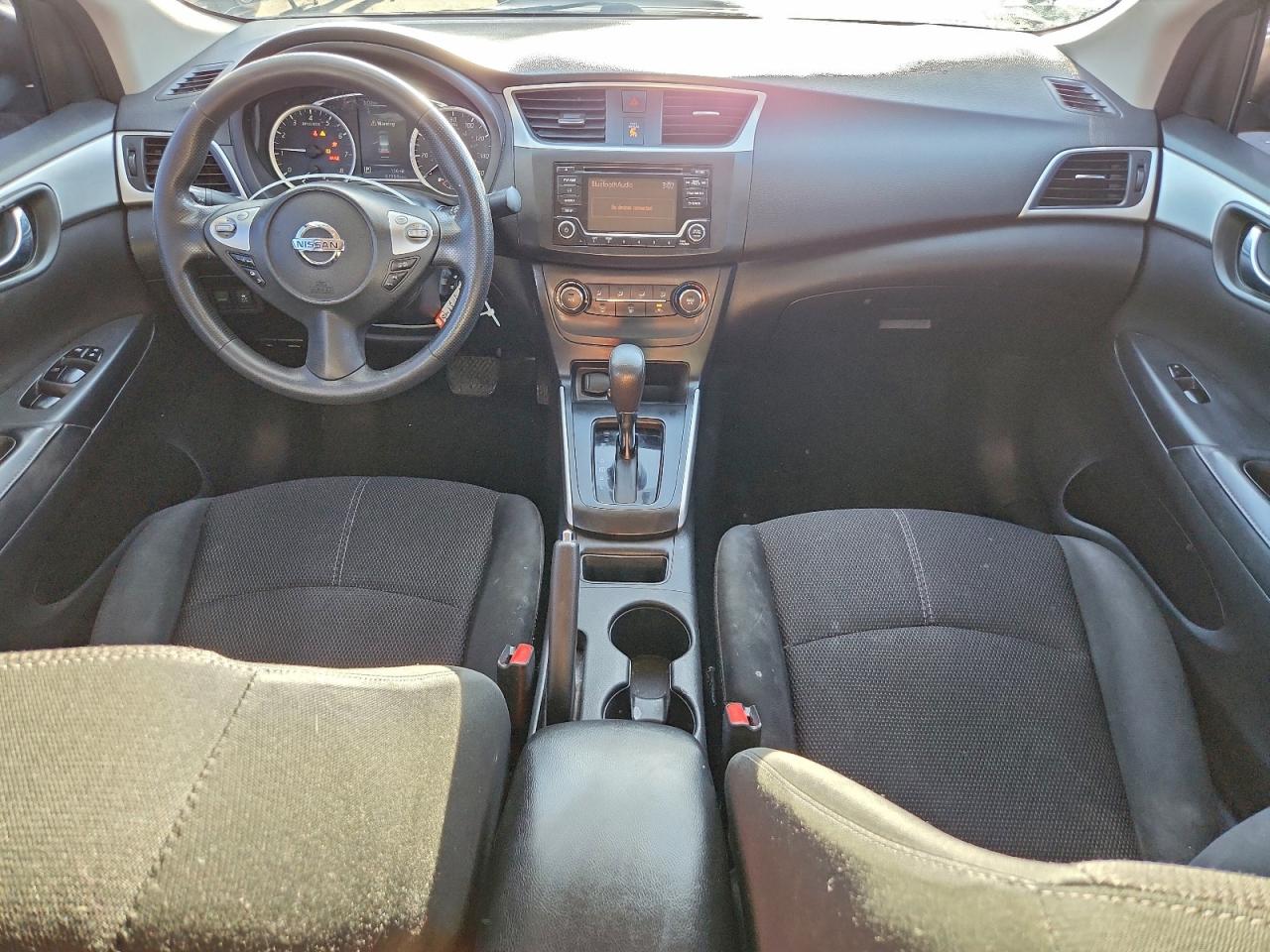 Nissan Sentra S Image 9