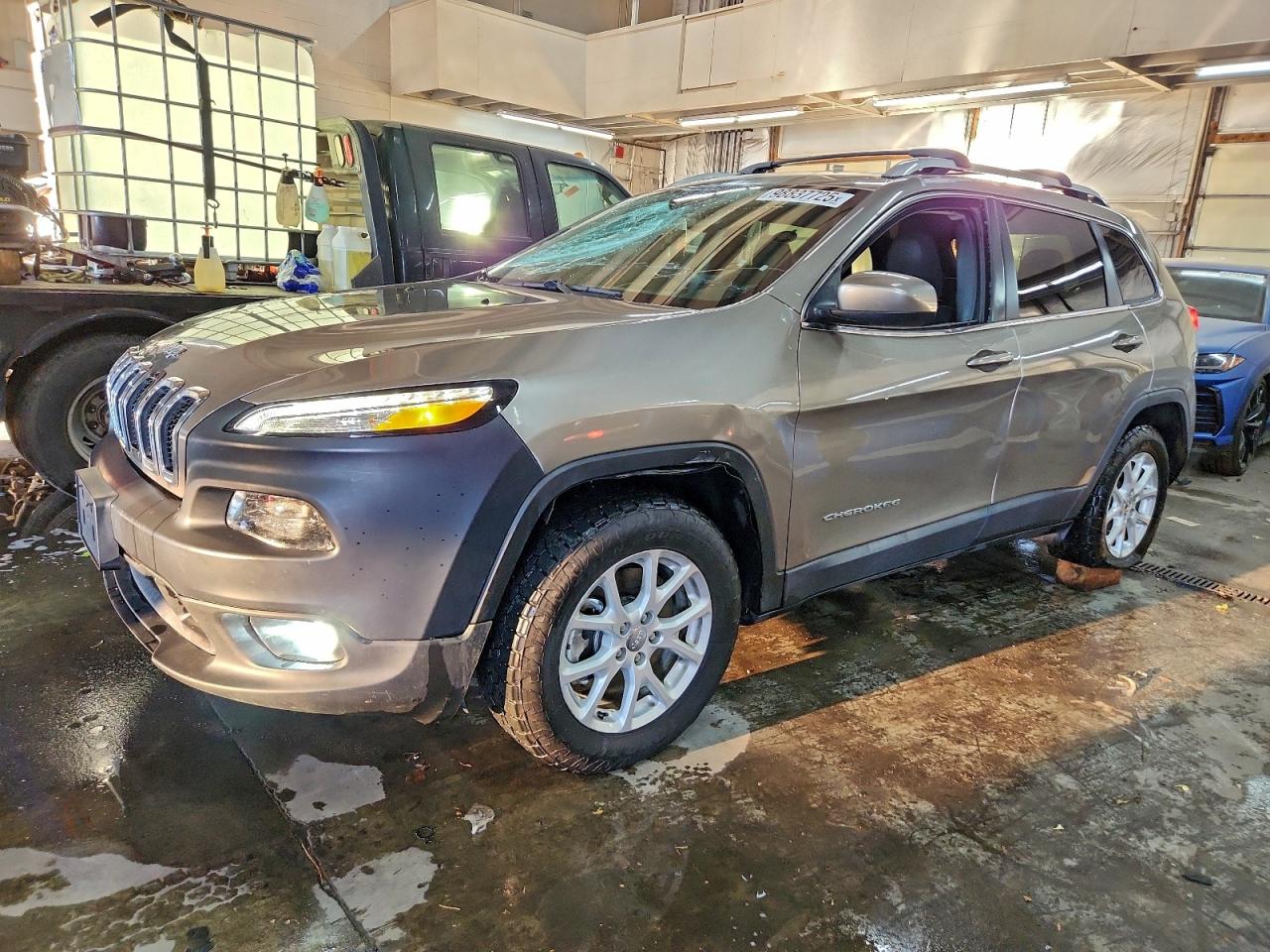 Jeep Grand Cherokee Latitude Image 1