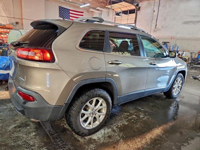 Jeep Grand Cherokee Latitude Image 4