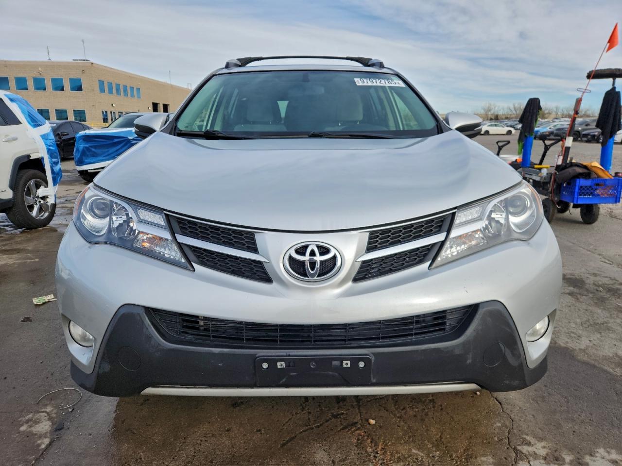 Toyota RAV4 Xle Image 3