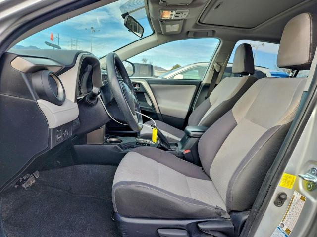 Toyota RAV4 Xle Image 8