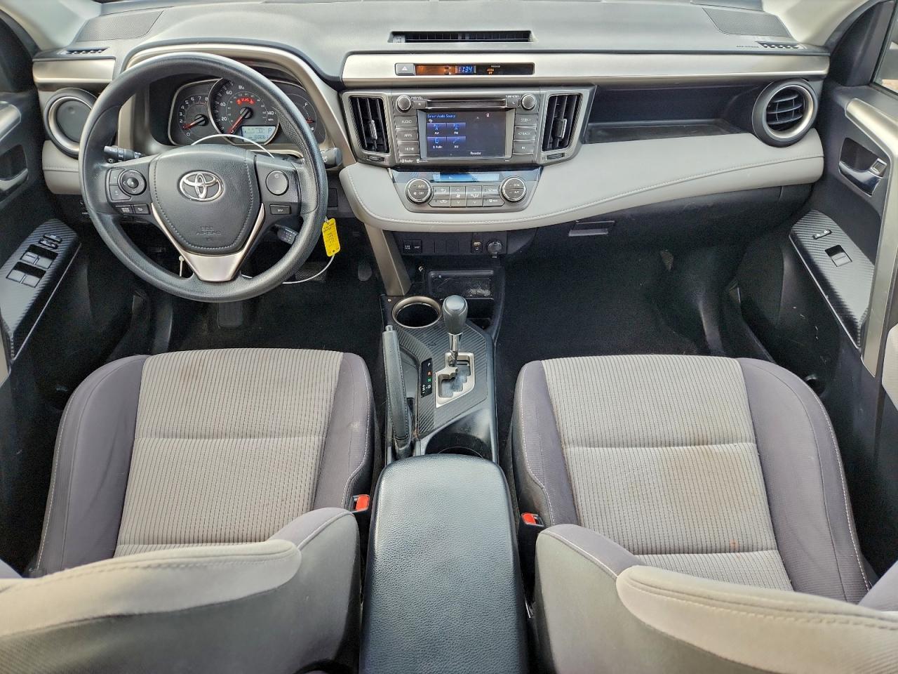 Toyota RAV4 Xle Image 10