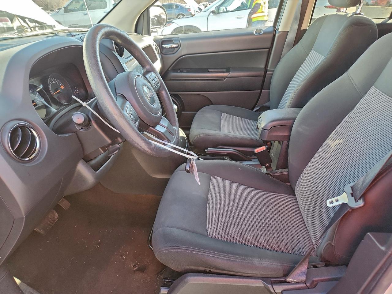 Jeep Compass Sport Image 8