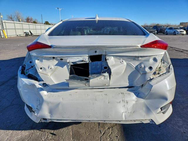 Honda Civic Touring Image 4