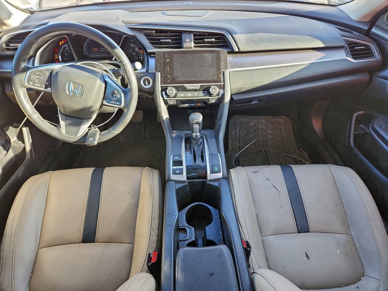 Honda Civic Touring Image 9