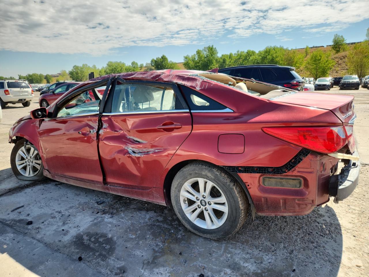 Hyundai SONATA Gls Image 13