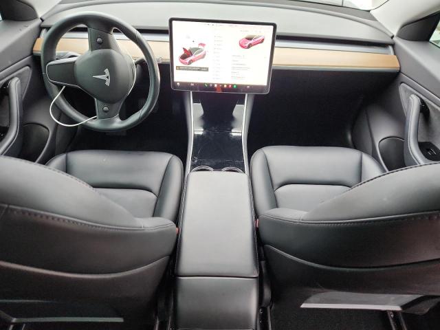 Tesla Model 3 Image 8