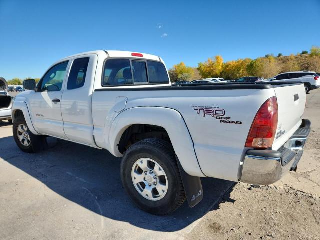 Toyota Tacoma Access Cab Image 4