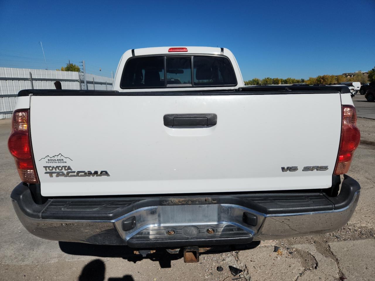 Toyota Tacoma Access Cab Image 8
