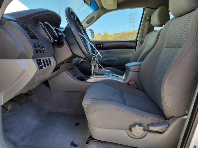 Toyota Tacoma Access Cab Image 3