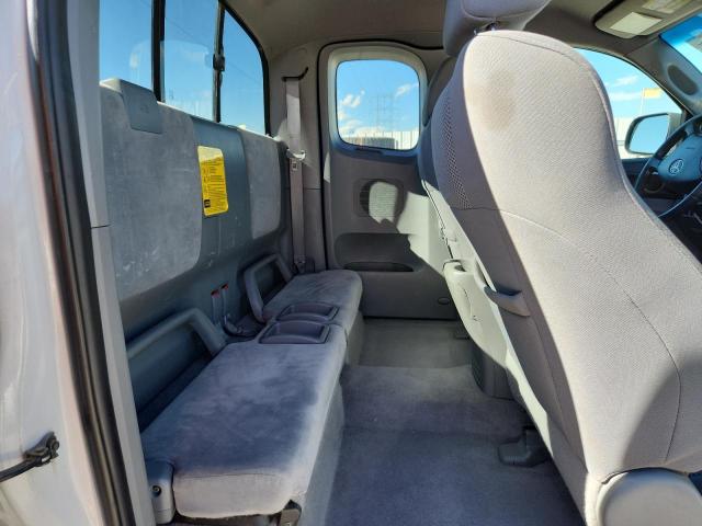 Toyota Tacoma Access Cab Image 9