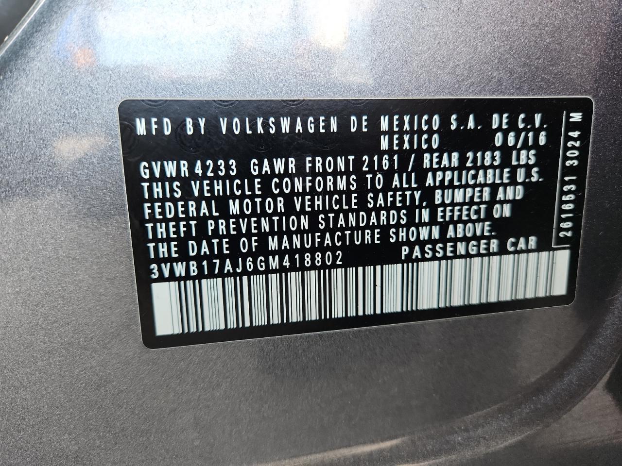 Volkswagen Jetta Sport Image 3