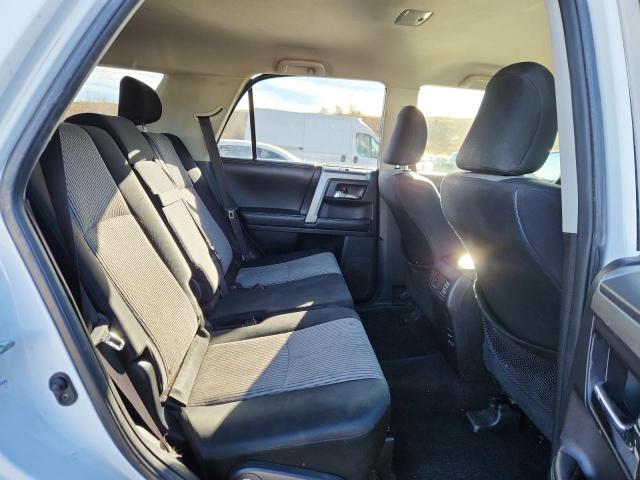 Toyota 4Runner Sr5 Image 8