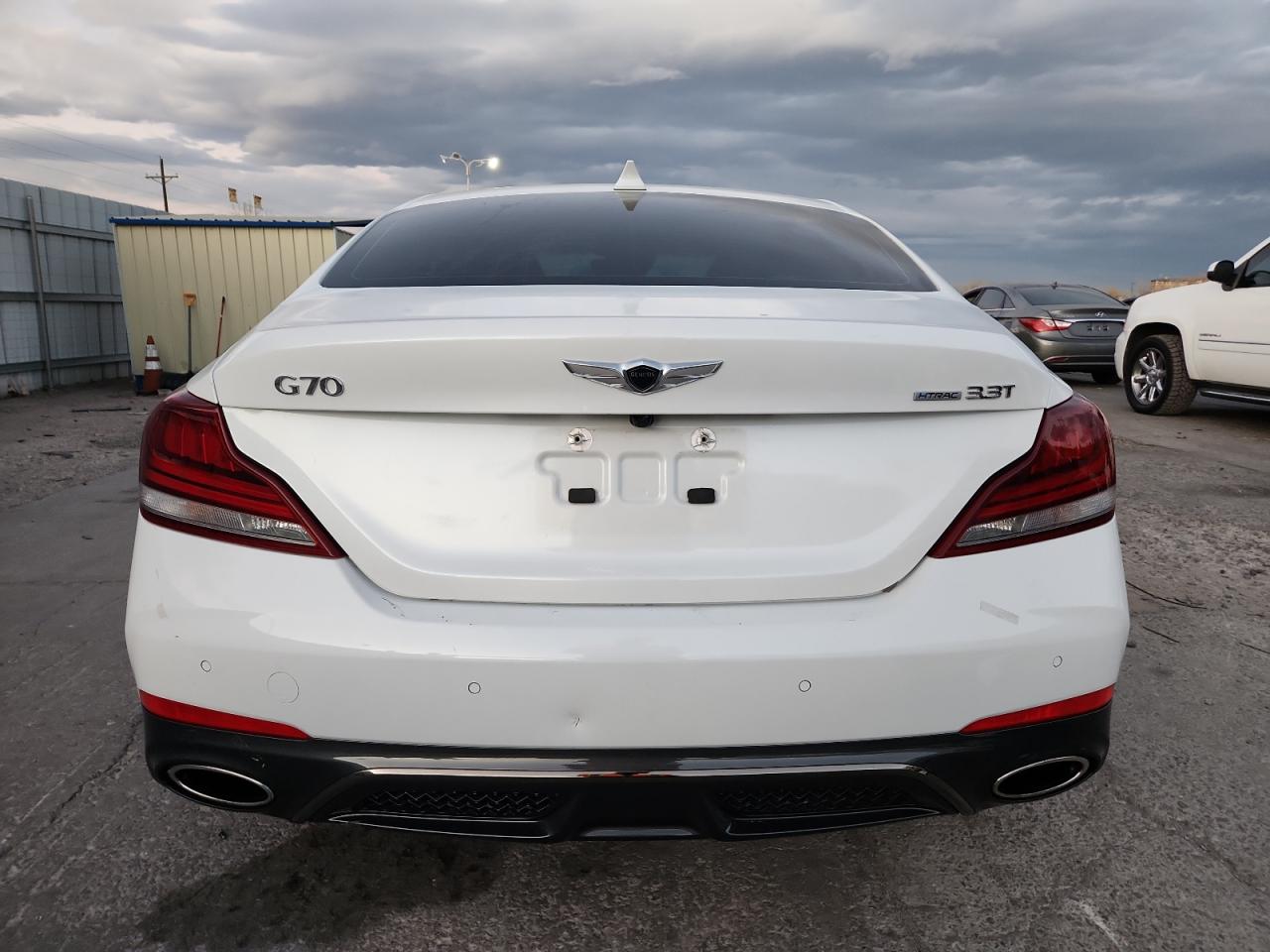 Genesis G70 Prestige Image 12