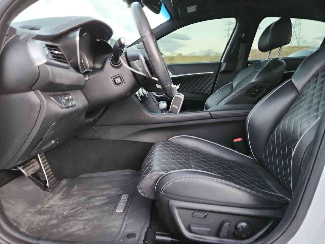 Genesis G70 Prestige Image 5