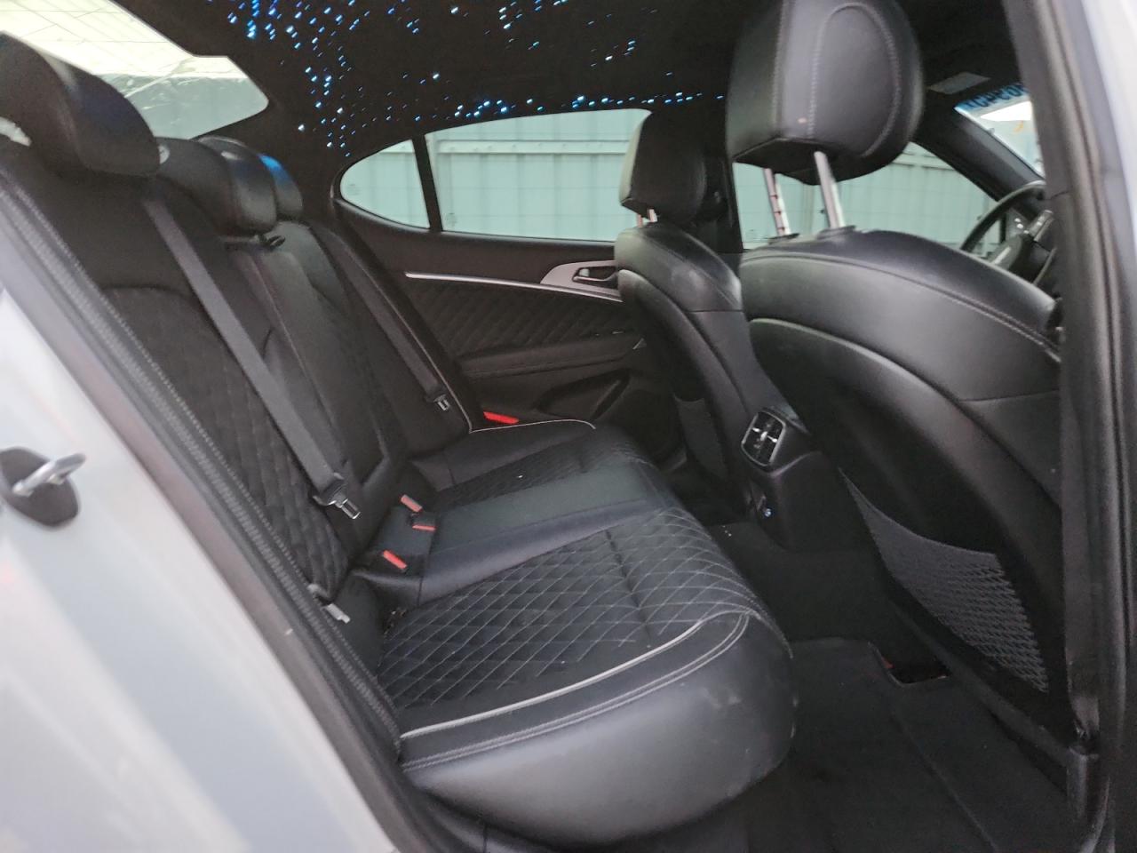 Genesis G70 Prestige Image 7