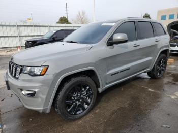  Salvage Jeep Grand Cherokee