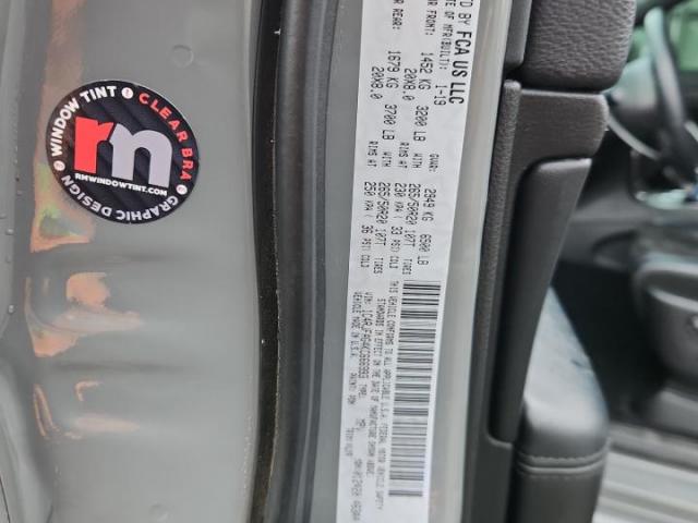 Jeep Grand Cherokee Laredo Image 12