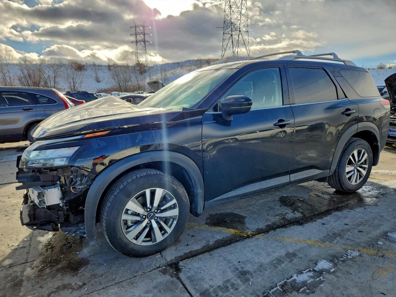 Nissan Pathfinder Sl Image 1