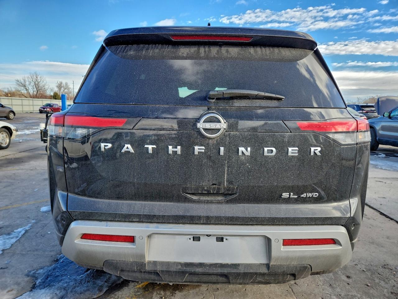 Nissan Pathfinder Sl Image 3