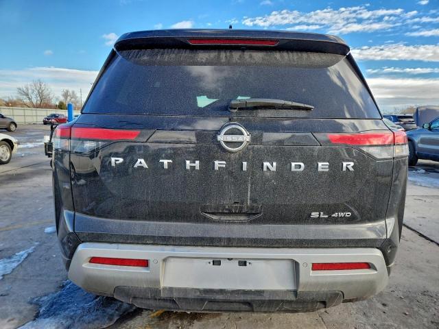 Nissan Pathfinder Sl Image 3