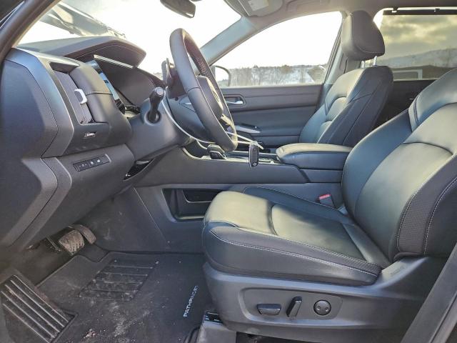 Nissan Pathfinder Sl Image 7